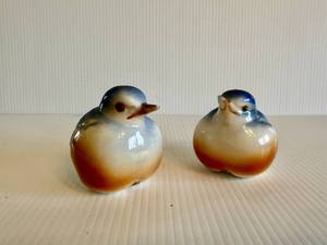 Set of Two Ceramic Birds - HEINRICKSON IMPORTS