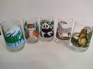 Vintage Endangered Species Drinking Glasses (5)