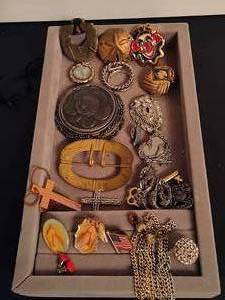 Lot of Assorted Vintage Jewelry