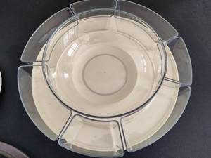 Plastic Veggie Tray wMultiple CompartmentsLids