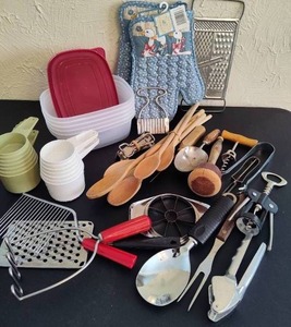 Assorted Kitchen Tools