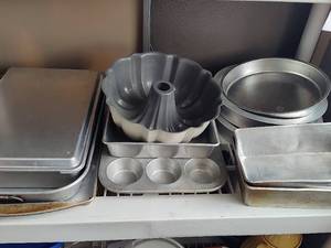 Lot of Assorted Baking Dishes