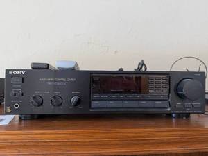 Sony FM StereoFM-AM Receiver