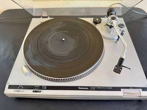 Technics Turntable