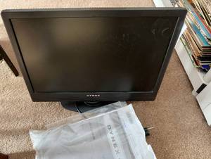 Dynex 19 LCD TV