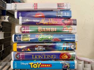 Lot of Childrens VHS (8) Movies