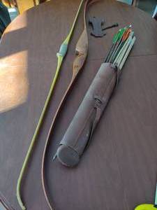 Vintage Bows & Arrows