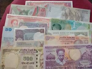 Huge Lot of Foreign Currency Notes