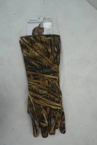 lot 22 image: Neoprene Gauntlet Gloves. NEW with tags. Size XL.