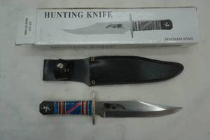 lot 40 image: Fire Department Emblem. Ridge Runner. 2 knife set. NEW IN BOX