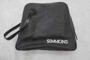 lot 63 image: Simmonds Binoculars. Model #1103. 7x35WA. 500ft at 1000yds.