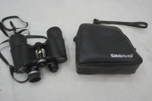 lot 64 image: Empire model 214 Binoculars. 7x50. 372 ft at 1000 yards
