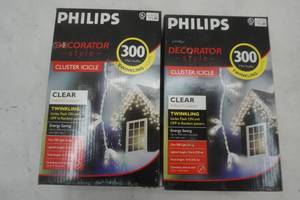 lot 81 image: Twinkling Icicle Lights. 15ft. x 2 boxes