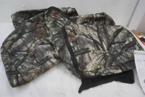 lot 120 image: Mossy Oak seat covers