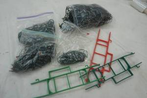 lot 124 image: Holiday lights and cord wrappers (look new)