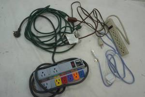 lot 130 image: power cord lot.
