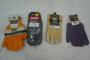 lot 136 image: New gloves, 8 pair, large, one pair leather