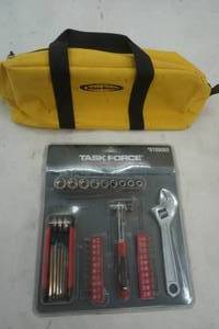 lot 140 image: Mechanic tool set