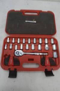 lot 142 image: Socket set, Crescent