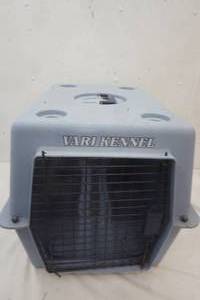 lot 165 image: Vari Kennel, medium size