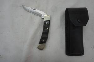 lot 171 image: Schrade LB5B pocket knife with leather sheath