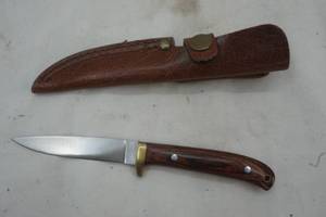 lot 175 image: Wood handled paring knife