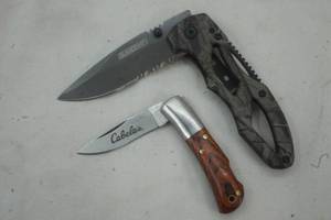 lot 177 image: Cabela and Guidesman small pocket knives