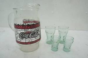 lot 194 image: Coke Cola set