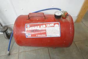 lot 207 image: air works air tank