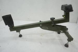 lot 242 image: Boyt rifle rest