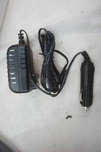 lot 261 image: Greenworks 40V lithium battery and charging block. G-Max