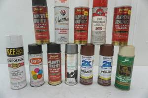 lot 290 image: Spray paint
