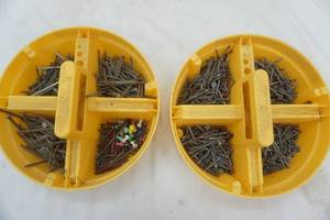 lot 294 image: Bucket Boss stackers, nails
