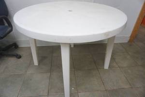 lot 302 image: plastic patio table. white