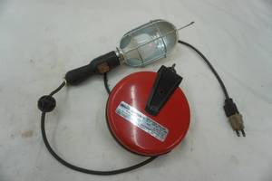 lot 325 image: shop light on a reel