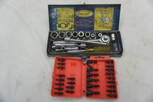 lot 328 image: True craft sockets, craftsman bits
