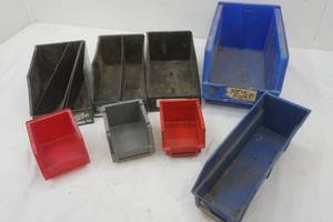 lot 334 image: organizer bins