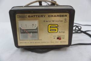 lot 352 image: Sears Battery Charger