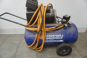 lot 353 image: 13 Gal Campbell Hausfeld Air Compressor