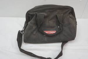 lot 365 image: craftsman tool bag