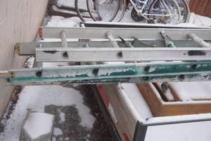 lot 397 image: 3 extension ladders