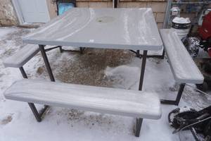 lot 398 image: square 4 bench poly picnic table with umbrella hole