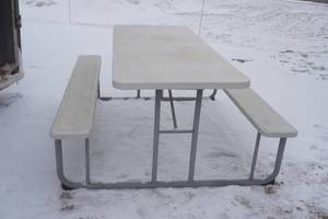 lot 399 image: standard 2 bench poly picnic table