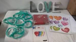 lot 177 image: Lot of Valentines Day Party Accessories
