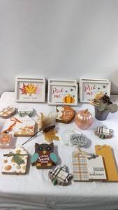 lot 182 image: Fall-Themed Home Decor Collection with 20 Assorted Items