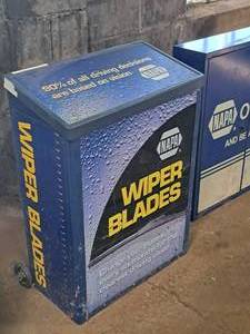 lot 11 image: NAPA Windshield Wiper Blade Storage Bin