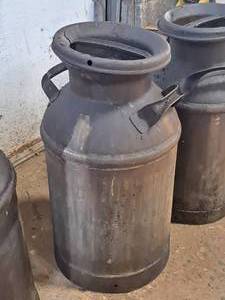 lot 19 image: Vintage Milk Can