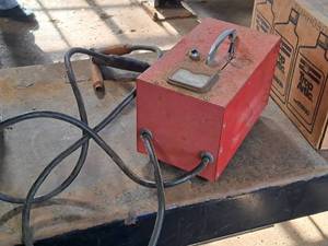 lot 24 image: Snap-on 6-12 Volt Battery Tester MT-340B
