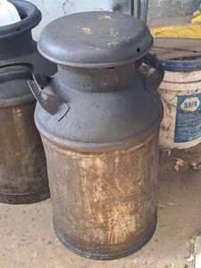 lot 21 image: Vintage Milk Can
