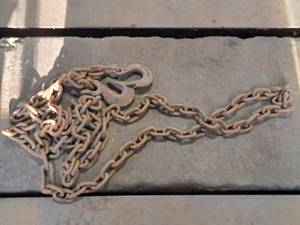lot 64 image: 180 TowLift Chain with Hook Ends